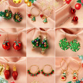 Ornamente kreative Weihnachtsbaumohrringe Einfache Schneemann -Glockenohrringe Weihnachts -Dekoration Ohrring für Damen